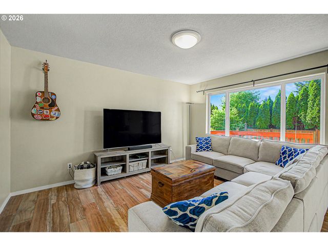 17858 Sw RICHARD Ct, Beaverton, OR 97007