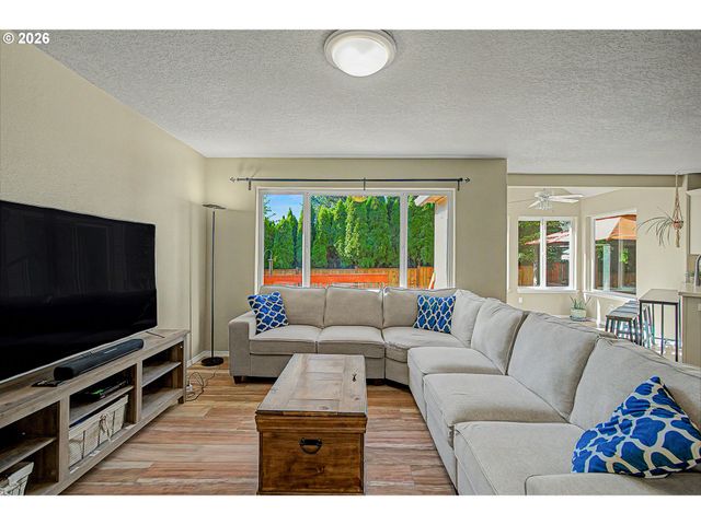 17858 Sw RICHARD Ct, Beaverton, OR 97007