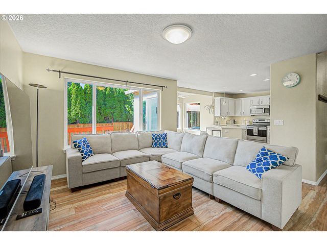 17858 Sw RICHARD Ct, Beaverton, OR 97007