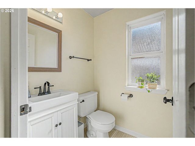 17858 Sw RICHARD Ct, Beaverton, OR 97007