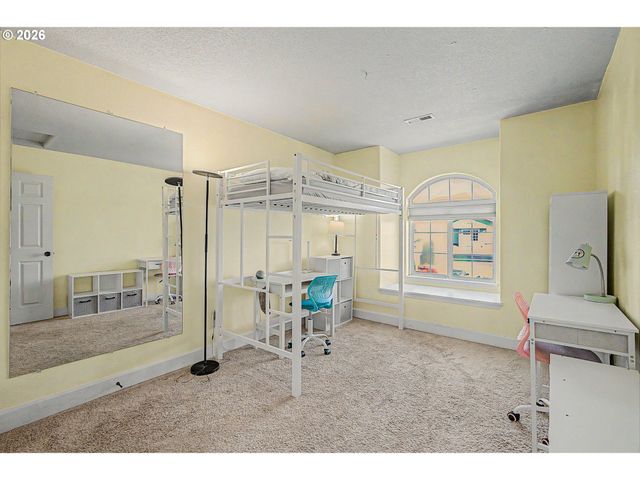 17858 Sw RICHARD Ct, Beaverton, OR 97007