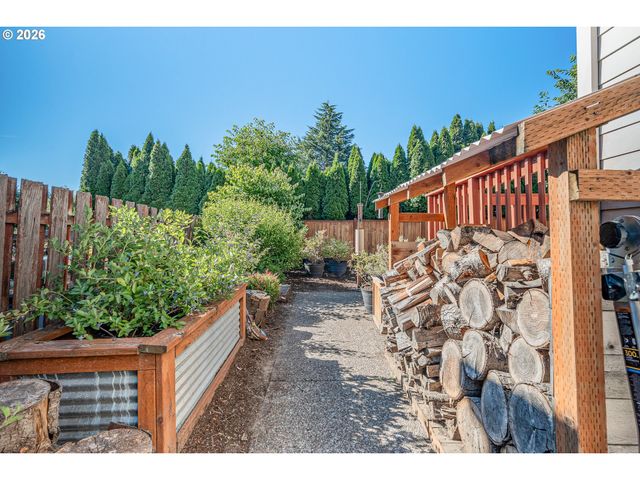17858 Sw RICHARD Ct, Beaverton, OR 97007