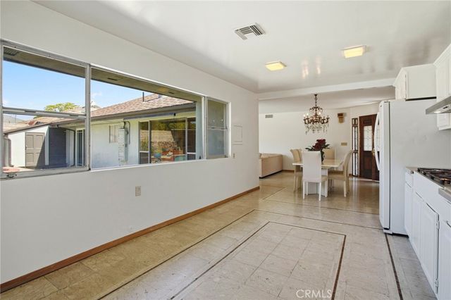 8525 Mcconnell, Los Angeles, CA 90045
