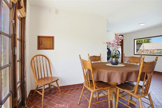 8525 Mcconnell, Los Angeles, CA 90045