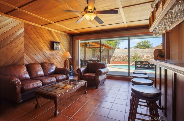 8525 Mcconnell, Los Angeles, CA 90045