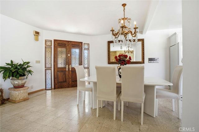 8525 Mcconnell, Los Angeles, CA 90045
