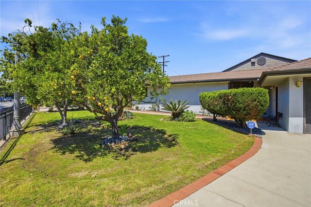 8525 Mcconnell, Los Angeles, CA 90045