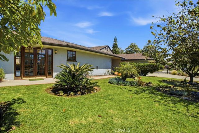 8525 Mcconnell, Los Angeles, CA 90045