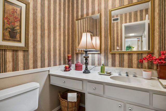 2709 Hedgeway Drive, Arlington, TX 76016