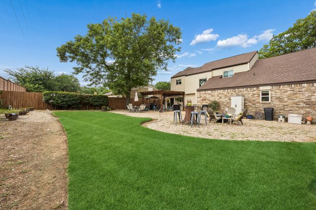 2709 Hedgeway Drive, Arlington, TX 76016