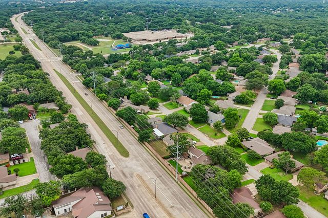 2709 Hedgeway Drive, Arlington, TX 76016