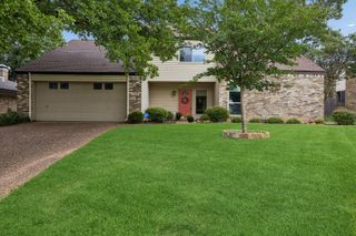 2709 Hedgeway Drive, Arlington, TX 76016
