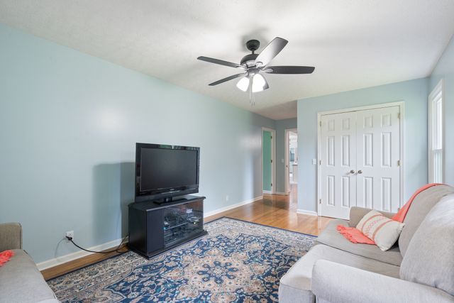 7120 Boone St, Fairview, TN 37062
