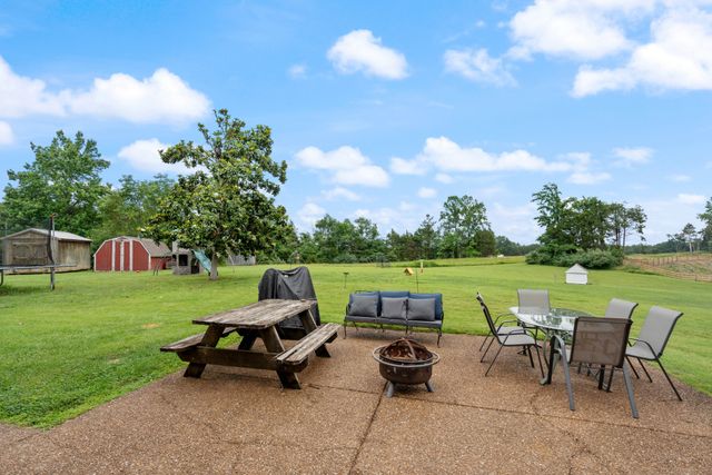7120 Boone St, Fairview, TN 37062