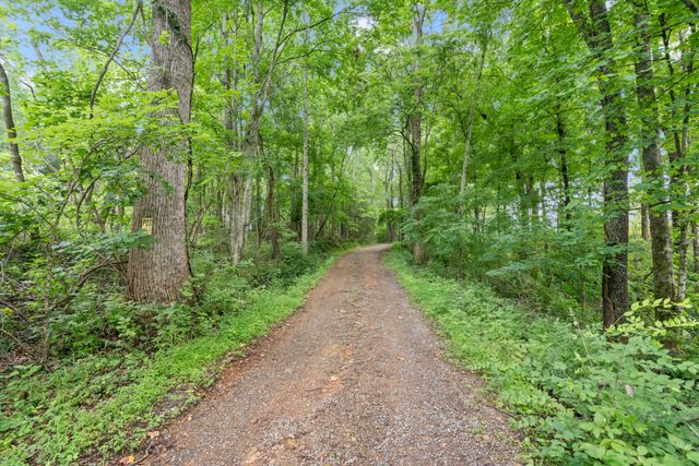 7120 Boone St, Fairview, TN 37062