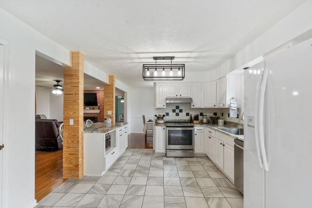 7120 Boone St, Fairview, TN 37062