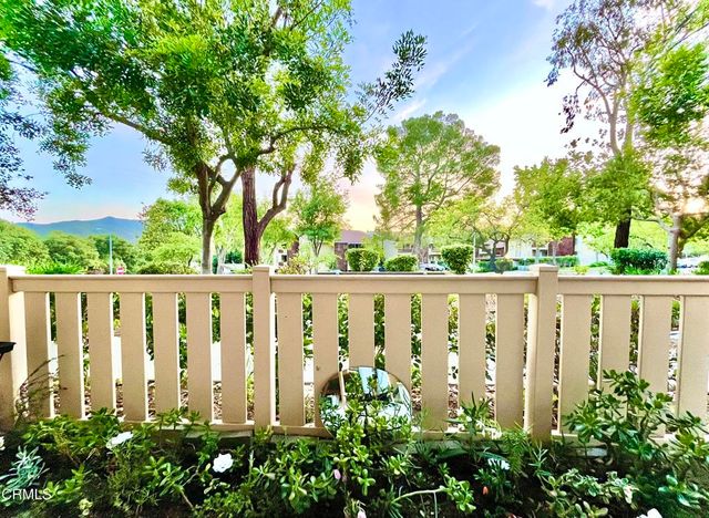 751 Birchpark Circle 102, Thousand Oaks, CA 91360