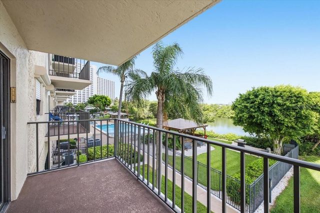 7050 SUNSET DRIVE S 216, St Petersburg, FL 33707