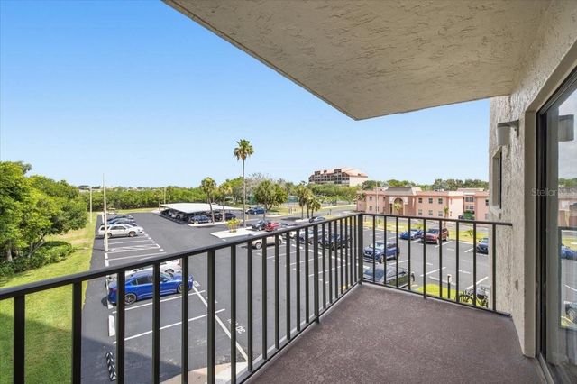 7050 SUNSET DRIVE S 216, St Petersburg, FL 33707