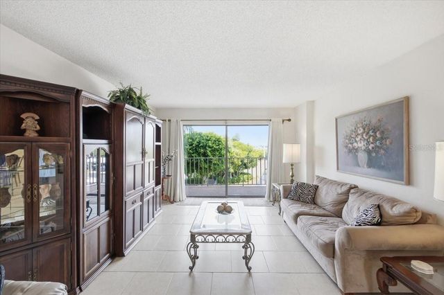 7050 SUNSET DRIVE S 216, St Petersburg, FL 33707