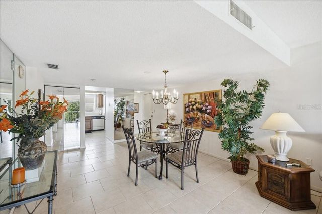 7050 SUNSET DRIVE S 216, St Petersburg, FL 33707