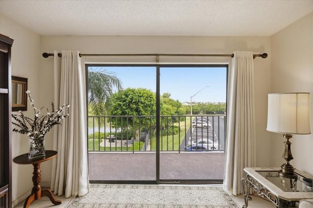 7050 SUNSET DRIVE S 216, St Petersburg, FL 33707