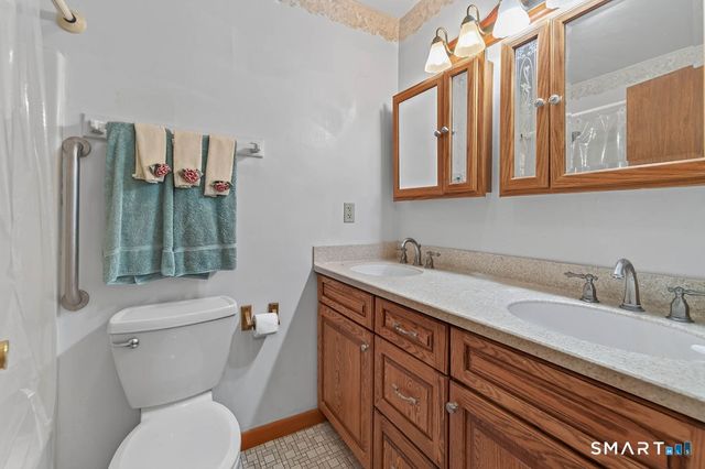 25 Florence Road 19, Branford, CT 06405