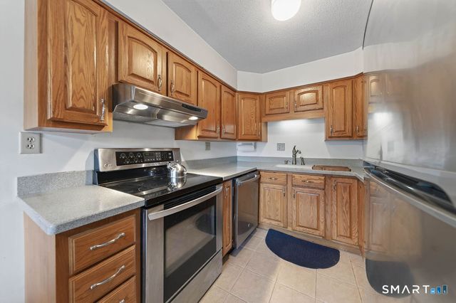 25 Florence Road 19, Branford, CT 06405