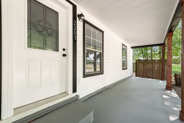2203 Wesley Street, Greenville, TX 75401