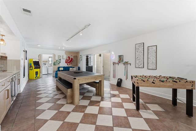 1584 OAK LANE, Clearwater, FL 33764