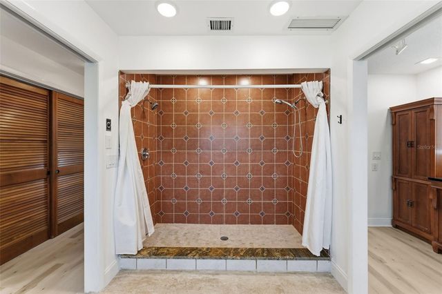 1584 OAK LANE, Clearwater, FL 33764