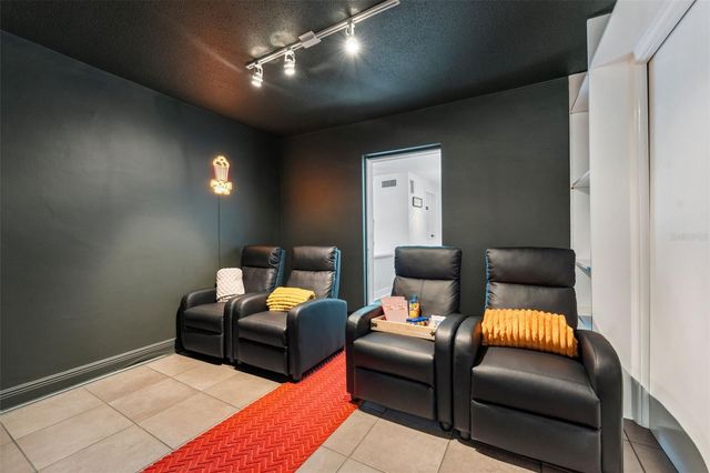 1584 OAK LANE, Clearwater, FL 33764