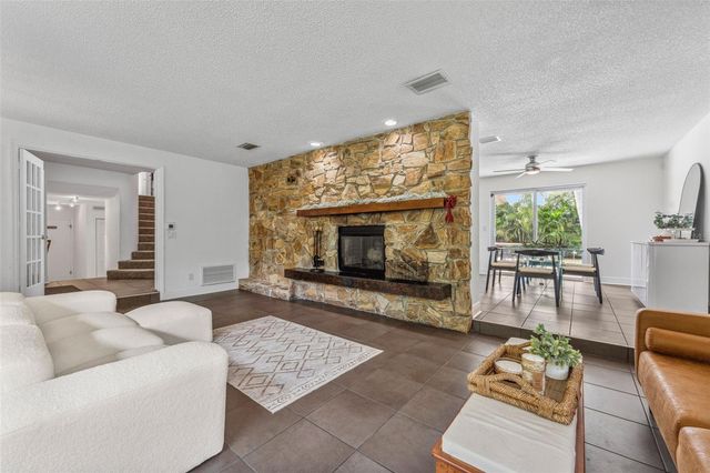 1584 OAK LANE, Clearwater, FL 33764