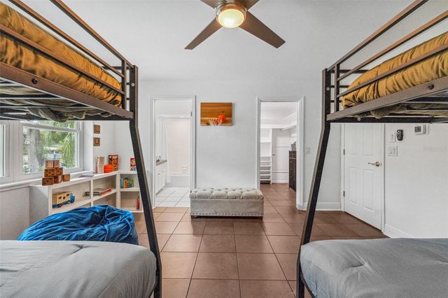 1584 OAK LANE, Clearwater, FL 33764