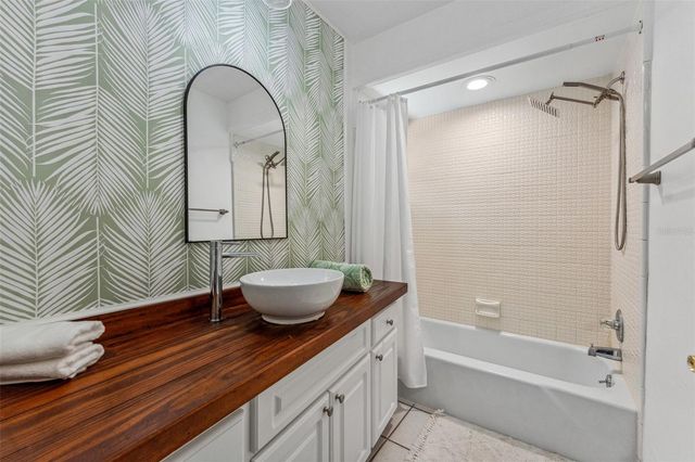 1584 OAK LANE, Clearwater, FL 33764