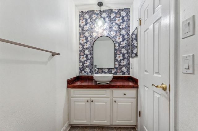 1584 OAK LANE, Clearwater, FL 33764