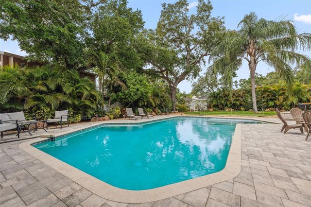 1584 OAK LANE, Clearwater, FL 33764