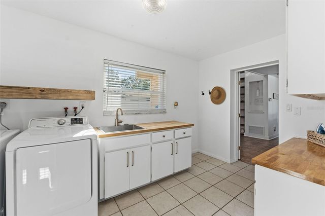 1584 OAK LANE, Clearwater, FL 33764