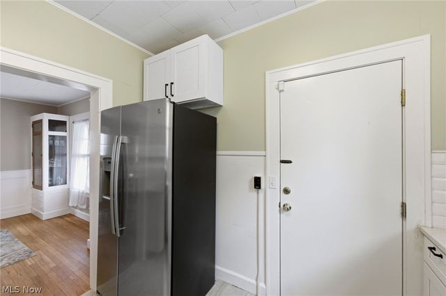 1284 Jackson Avenue, Lakewood, OH 44107