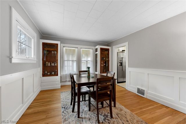 1284 Jackson Avenue, Lakewood, OH 44107