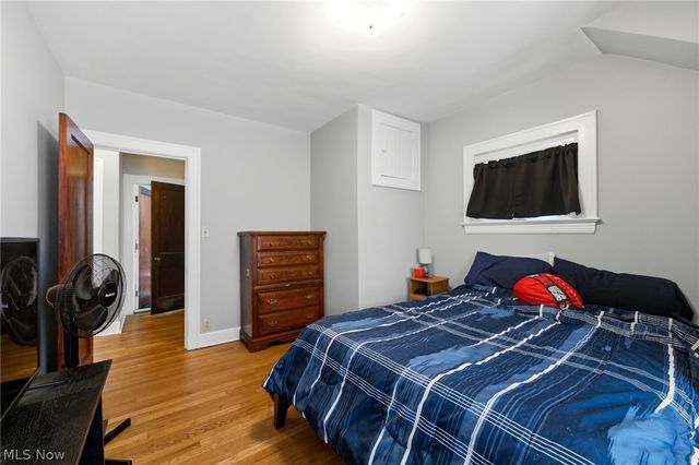 1284 Jackson Avenue, Lakewood, OH 44107