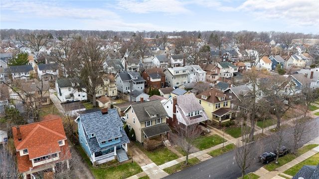 1284 Jackson Avenue, Lakewood, OH 44107