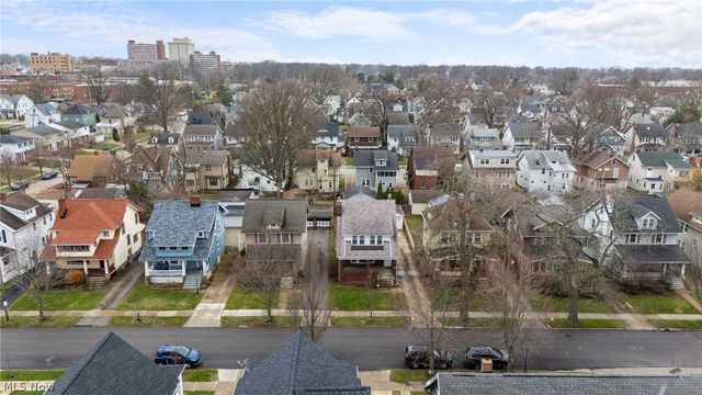 1284 Jackson Avenue, Lakewood, OH 44107