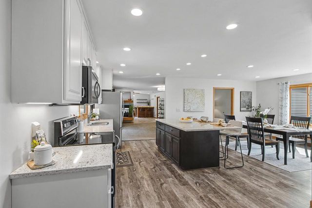 4862 Hickory Trail, Middleton, WI 53562