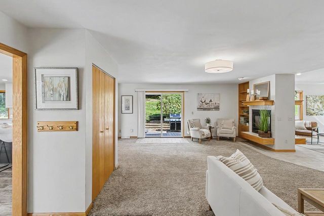 4862 Hickory Trail, Middleton, WI 53562