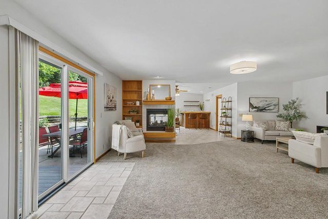 4862 Hickory Trail, Middleton, WI 53562