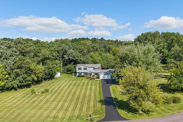 4862 Hickory Trail, Middleton, WI 53562