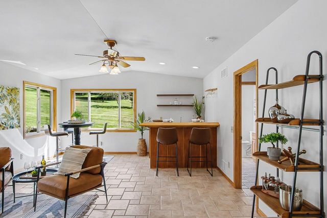 4862 Hickory Trail, Middleton, WI 53562