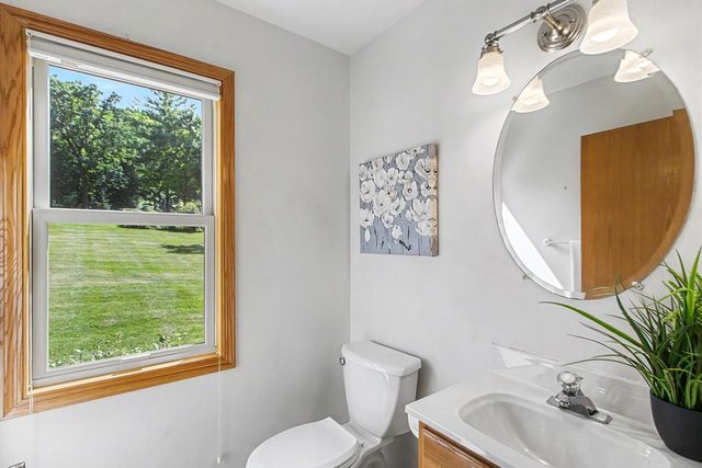 4862 Hickory Trail, Middleton, WI 53562