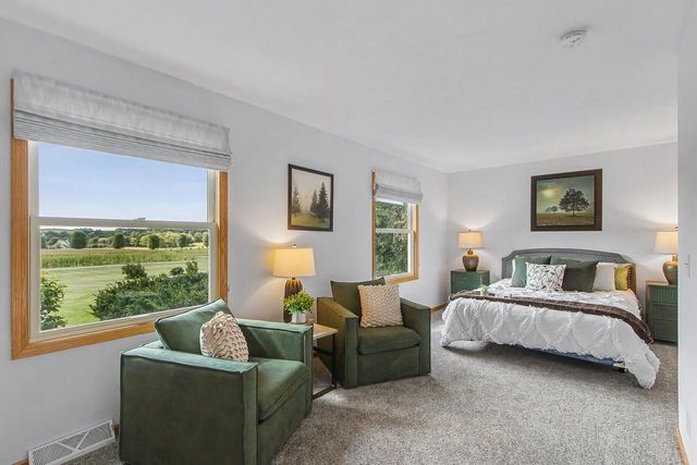 4862 Hickory Trail, Middleton, WI 53562